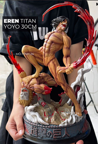 Attack titan eren statue - titan,